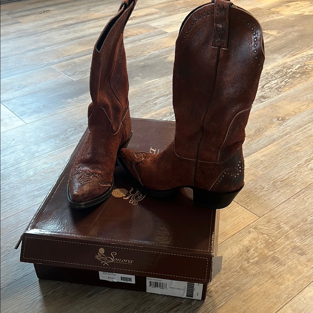 Sonora Scarlet Leather Cowboy Boots